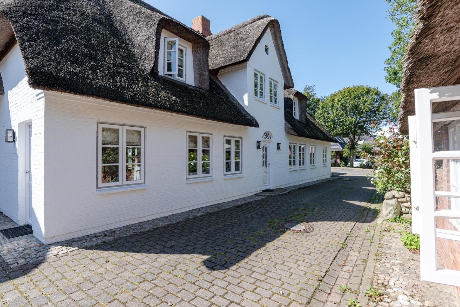Villa Kapitaenshaus Ost Oldsum Esterno foto